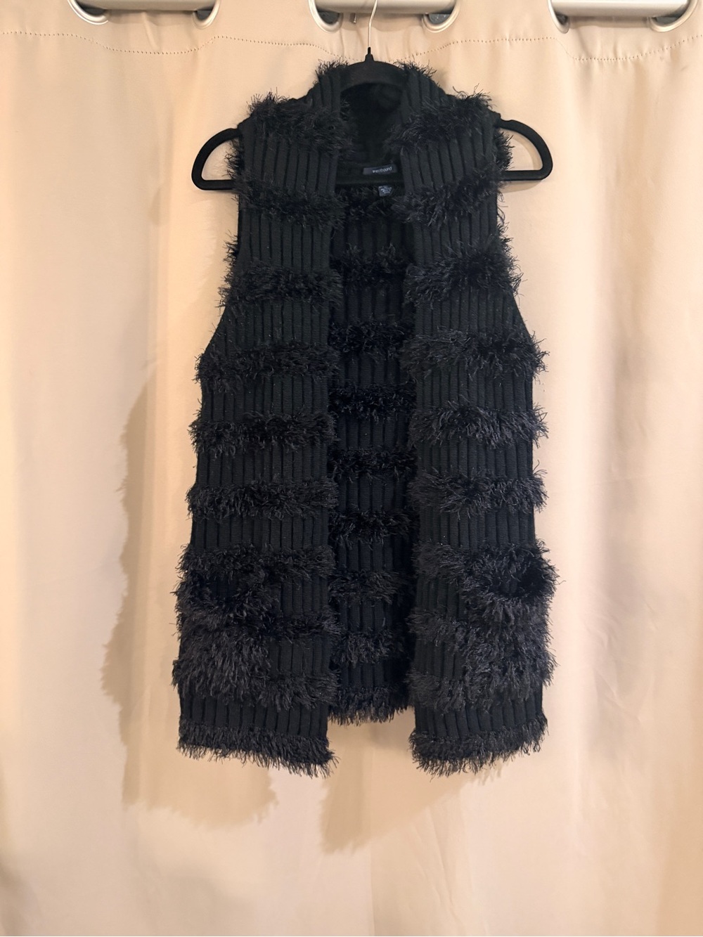 Women's Westbound Black Faux-Fur Textured Vest